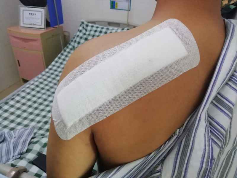 惠州“快递哥”挺身救人身中两刀!听他讲述救人细节